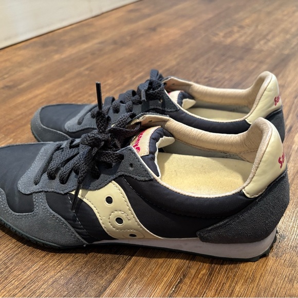 Saucony Retro Blue and Cream Sneakers casual women’s size 9 - Picture 5 of 12